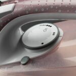 Russell Hobbs Pearl Glide Iron - Image 4